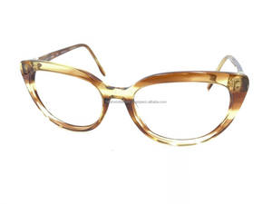 Lunettes en corne de buffle classiques et modernes de marques personnalisées spéciales Premium Lunettes en corne de buffle et de vache bien polies par FWE - Product Image 2