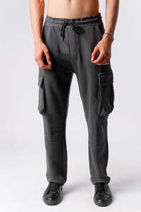 Pantalones Deportivos de Felpa Personalizados de Alta Calidad para Hombre, Color Gris Oscuro, Estilo Cargo, Corte Holgado, Diseño Moderno con Bolsillos - Product Image 4
