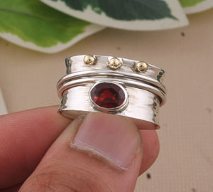 แหวนเงินแท้ 925 สไตล์วินเทจคลาสสิก ประดับด้วยลูกปัดและพลอยโกเมนสีแดงธรรมชาติ หินประจำเดือนมกราคม เหมาะสำหรับใส่ซ้อนกันในงานปาร์ตี้ สำหรับผู้หญิง - Product Image 5