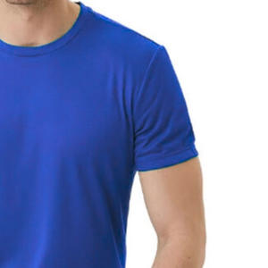 Ensemble décontracté homme : T-shirt col rond et short en jersey 100 % coton respirant, design personnalisé, haute qualité, avec logo frontal, idéal pour l'hiver - Product Image 4