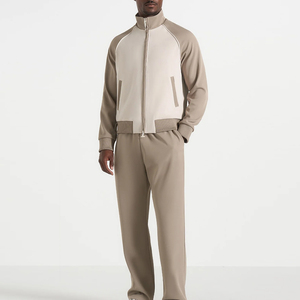 Veste de survêtement décontractée populaire pour homme, entièrement zippée, col montant, couleur unie, poches latérales, en coton respirant, pour l'automne - Product Image 1