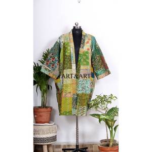 Robe d'été faite à la main, kimono en soie Kantha cousu main, ceinture, patchwork floral bohème, peignoir unisexe, vêtements de nuit pour femmes - Product Image 2