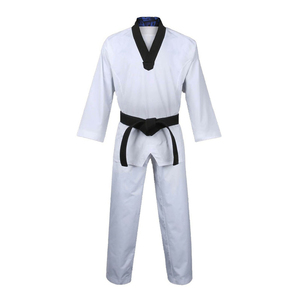 Nouvelle arrivée, uniforme de taekwondo OEM avec logo personnalisé, léger et confortable, polyester/coton, séchage rapide, respirant, fabriqué au Pakistan - Product Image 1