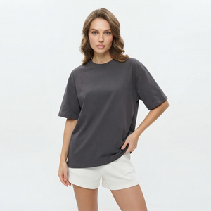 T-shirts personnalisés en coton et polyester pour femmes, coupe ample, manches courtes, décontractés, de haute qualité, col rond - Product Image 1