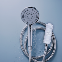 Filtre de douche manuel en plastique Bevita PURE de Corée, à fixer sur robinet, avec billes minérales antibactériennes, élimination du chlore et des impuretés, sans BPA