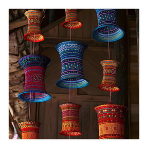 Nouvel Arrivage Lanterne Suspendue en Brocart Noël 2026 Rouge Vert Or Textile Ethnique Vietnamien pour Vitrine de Magasin de Marché de Noël 99 Gold - Product Image 1