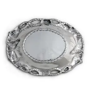 Plato Decorativo de Metal Hecho a Mano, Forma Irregular, Diseño Grabado Vintage, Bandeja para Servir en Bodas - Product Image 4