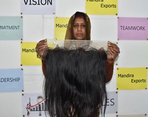 Cheveux indiens vierges purs Remy 100% du vendeur noirs 13*4 frontal Straight Natural Wave lâche Deep Wave Styles Cheveux humains vietnamiens - Product Image 1