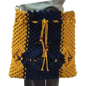 Bolso de mano de macramé bohemio hecho a mano 100% algodón sostenible bolso de uso diario indio tejido a mano con forro de algodón - Product Image 1
