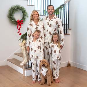 Conjunto de Pijamas Familiares Navideños OEM, 100% Poliéster, Ropa de Dormir Informal a Juego para las Fiestas, Colección Festiva para Toda la Familia - Product Image 6