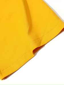 Camiseta de algodón premium para hombre, nuevo estilo, hombros caídos, corte relajado informal, manga corta, transpirable, de secado rápido, color liso, para uso diario. - Product Image 5