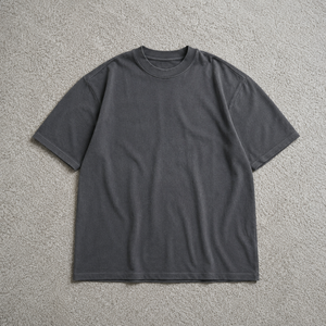 เสื้อยืดสตรีทแวร์พรีเมียมสำหรับผู้ชาย ผลิตจากผ้าฝ้ายเนื้อหนักพิเศษ 500gsm พร้อมทรงบ็อกซี่ที่มีโครงสร้างแข็งแรง - Product Image 1