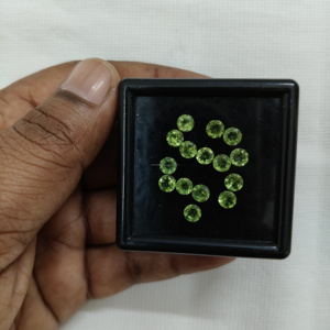 Pierre à facettes en péridot la plus vendue sur demande pour bijoux, disponible à un prix abordable depuis l'Inde - Product Image 2