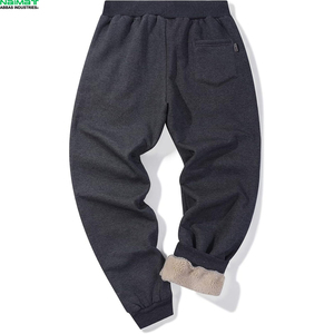 Pantalon de jogging d'hiver pour homme en tissu épais, doublure polaire chaude, couche de base unie et robuste, pantalon uniforme avec poches - Product Image 3