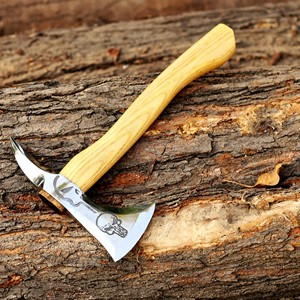 Hacha de campamento Nordic Forge de acero al carbono de 15 pulgadas con mango de madera de fresno, funda de cuero, personalizada industrialmente, OEM, grabada con ácido - Product Image 1
