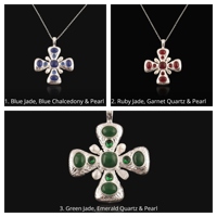Pendentif Croix Vintage Chrétien en Laiton Plaqué Argent 18 carats avec Pierre Naturelle (Jade, Calcédoine, Quartz, Perle)