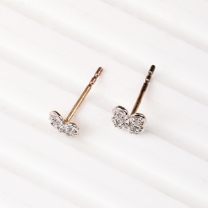 ต่างหูเพชรแท้ทรงโคลเวอร์ทองคำขาว 14K ขายส่ง เครื่องประดับชั้นดี Memoria Jewels - Product Image 5