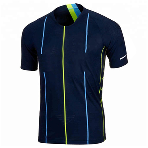 Últimos Modelos de Camisetas de Fútbol Sublimadas Personalizadas, Transpirables, de Secado Rápido, 100% Poliéster, Camisetas de Fútbol con Estampado Digital, Precio Bajo - Product Image 3