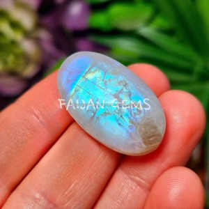 High Quality Natural White <b>Rainbow</b> Moonstone Cabochon Smaller Size Loose Gemstone for Jewelry Stone - Product Image 4