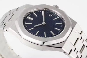 Reloj Mecánico de Acero Inoxidable para Hombre de Alta Calidad 15500 con Movimiento Automático, Resistente al Agua y con Esfera de Agujas - Product Image 4