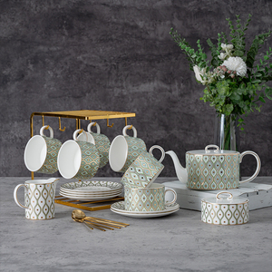 Service à thé en céramique artisanal élégant avec finition artistique rustique, tasses à thé de qualité supérieure, théière élégante, plateau de service décoratif - Product Image 1