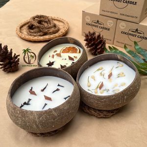 Vietnamese Factory Handmade <b>Coconut</b> <b>Shell</b> Scented Candle Non-Toxic <b>Coconut</b> Wax High-End Vanilla Essential Oil Scent - Product Image 1