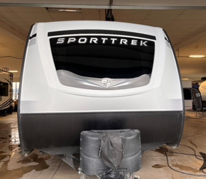 Remolques de Viaje Usados y Económicos Venture RV SportTrek 241VMS 2021 Disponibles - Product Image 3