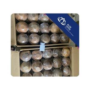 Assiettes en feuilles de palmier disponibles pour la restauration, les buffets, les fêtes et le service de nourriture au Vietnam - Product Image 1