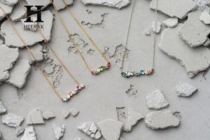 Fabricante de Joyería Personalizada - Collar de Barra con Múltiples Piedras Preciosas Cultivadas en Laboratorio para Venta al Por Mayor - Product Image 6