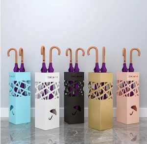 Porte-parapluie et support de rangement moderne en métal doré, design conique, avec poignée en forme d'oiseau et base en terrazzo, pour entrée, bâtons et cannes, vente en gros - Product Image 3