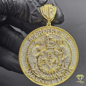 Pendentif de luxe style Hip Hop pour homme, avec médaillon pièce Murderville entièrement serti de pierres - Product Image 5