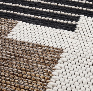 Tapis en laine fait main de style Kilim contemporain, à poils moyens, texturé, géométrique, pour les intérieurs de salons scandinaves - Product Image 2