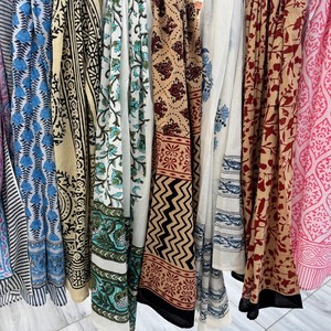 Wholesale Women's Sarong Anti-Bacterial Square Printed Cotton Sarong Lightweight <b>Beach</b> <b>Wrap</b> Floral Cover Breathable Shawl - Product Image 1