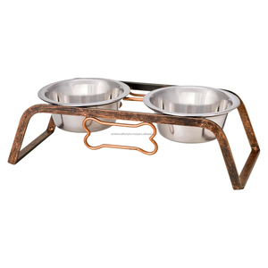 ที่ป้อนอาหารสัตว์เลี้ยงทำจากโลหะฐานตั้งโลหะสีดำสำหรับแมวลูกสุนัขสุนัขสุนัขตัวใหญ่และสัตว์เลี้ยงตามไลฟ์สไตล์ในบรรยากาศ - Product Image 6