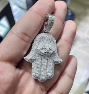 Colgante de Mano de Hamsa con incrustaciones de Moissanita VVS en Plata de Ley 925, Joyería Hip Hop de Lujo para Hombre, Colgante Religioso que pasa la prueba del tester - Product Image 3