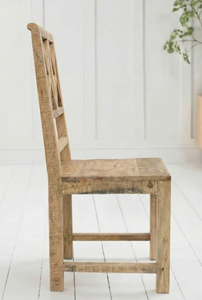 Chaises de restaurant en bois, design moderne à dossier croisé, robustes pour salles à manger et cuisines élégantes - Product Image 3