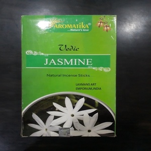 Incienso en Barra Perfumado con Jazmín de la Popular Marca Vedic, 100% Natural y Aromático, Paquete de 15g, Venta al Por Mayor desde India - Product Image 1