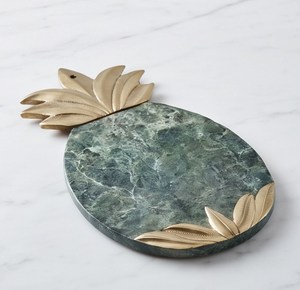 Bandeja de Mármol Verde en Forma de Piña de Lujo con Hojas Metálicas Doradas, Tabla Decorativa para Cortar - Product Image 5