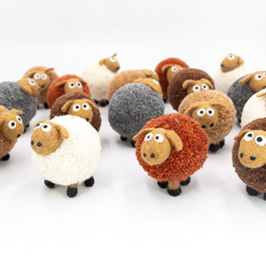 Adorno de Fieltro y Lana Hecho a Mano de Oveja para Árbol de Navidad, Difusor Colgante, Decoración del Hogar, Animal Suave, Venta al por Mayor a Granel - Product Image 5