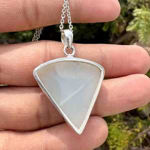 Pendentif en Agate Dendrite Paysage Naturel, en Argent Sterling Plaqué Or, Style Vintage, Pierre Précieuse, Charme Unisexe pour Fiançailles - Product Image 2