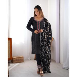 Ensemble de vêtements de soirée haut et bas Dupatta pour femmes styliste - Product Image 1