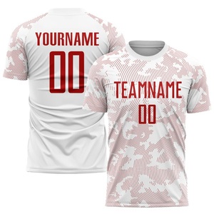 เสื้อฟุตบอลคุณภาพสูงแบบกำหนดเองสำหรับผู้ชาย ดีไซน์ย้อนยุค เสื้อฟุตบอลแบบซับลิเมชั่น ขายส่งเสื้อฟุตบอลสโมสร - Product Image 4