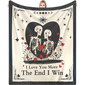Regalo di Anniversario per Coppie, Coperta con Teschio 152x132 cm, Scritta 'Ti Amo Più' per Lui e Lei, per Fidanzato e Fidanzata - Product Image 1