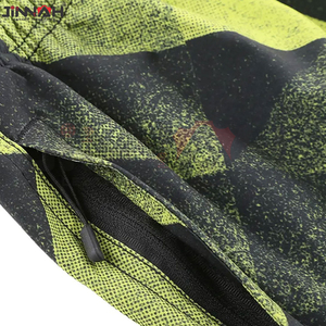 Shorts pour hommes en sublimation couleur contrastée, style estival, fabrication en usine, service OEM, nouveaux modèles. - Product Image 5