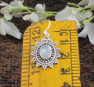Boucles d'oreilles pendantes vintage faites à la main en argent sterling 925 massif avec pierre de lune arc-en-ciel naturelle pour mariage, anniversaire, cadeau, fête - Product Image 6