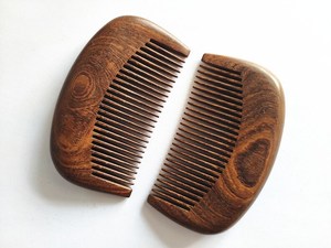Peine de madera hecho a mano con forma natural, duradero, diseñado para el cuidado de la barba, masaje, regalo - Product Image 2