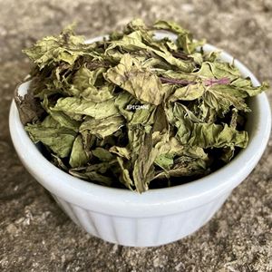 ใบสะระแหน่ดิบ ปลอดสารเคมี สำหรับชาสมุนไพรเสริมภูมิคุ้มกันตามธรรมชาติ และการทำอาหารเพื่อสุขภาพ - Product Image 6