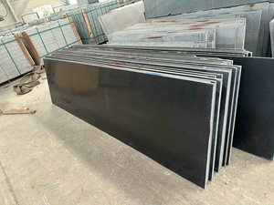Dalles et plaques de granit noir poli haut de gamme en pierre naturelle pour revêtements de sol, escaliers, revêtements muraux et comptoirs - Product Image 3