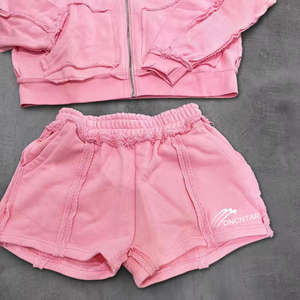 Ensemble 2 pièces vintage personnalisé pour homme : sweat à capuche court et short délavé, effet usé, avec logo imprimé et effet soleil éclairé - Product Image 5