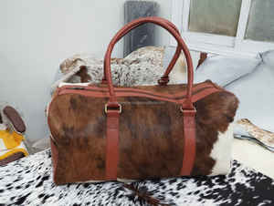 Sac de voyage en cuir véritable sur mesure OEM avec poils, organisateur de cabine suspendu grande capacité LHDB-0058 - Product Image 3